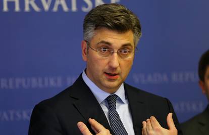 Premijer kukavica: Pa čega se sve to plaši Andrej Plenković?
