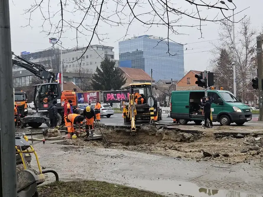 FOTO Sanirali puknuće cijevi u Zagrebu: Promet normaliziran