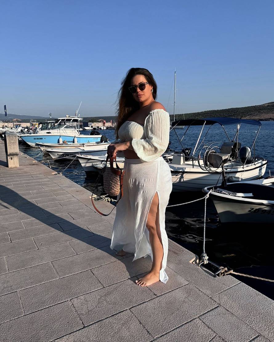 Lucija Lugomer vrući zagrebački asfalt zamijenila prekrasnim plažama: 'More, celulit i ja!'