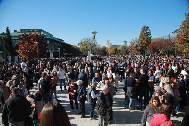 Molitva za sve poginule u padu nadstrešnice u Novom Sadu