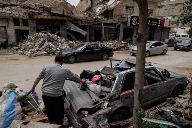 Displaced people return to their homes after a 10-day ceasefire between Lebanon and Israel went into effect.