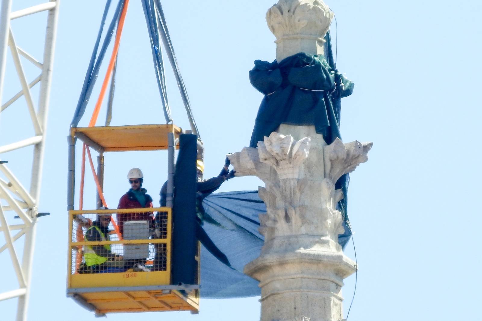 Zagreb: Posljednje provjere stručnjaka uoči skidanja sjevernog tornja katedrale