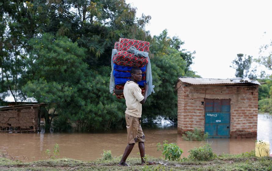 Zbog velikih poplava u Keniji 1.800 ljudi ostalo bez domova