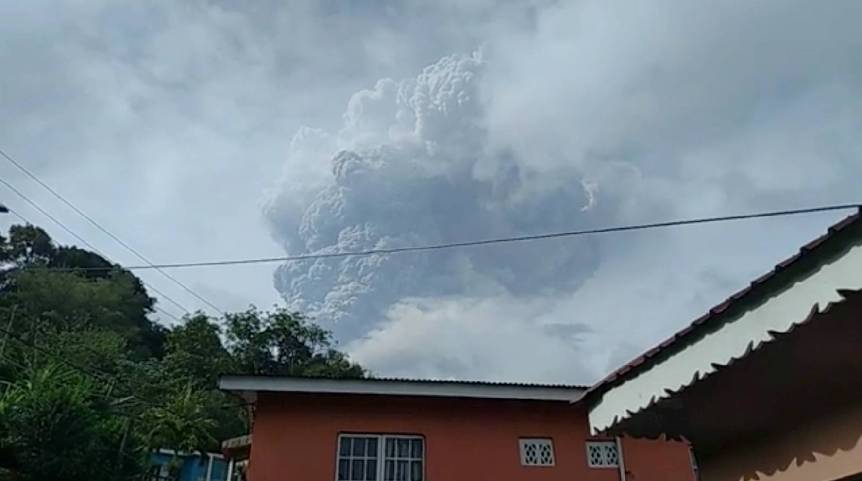 La Soufriere volcano erupts in St Vincent