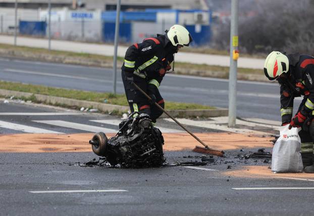 Velika Gorica: Automobilom sletio s ceste pa udario u stup