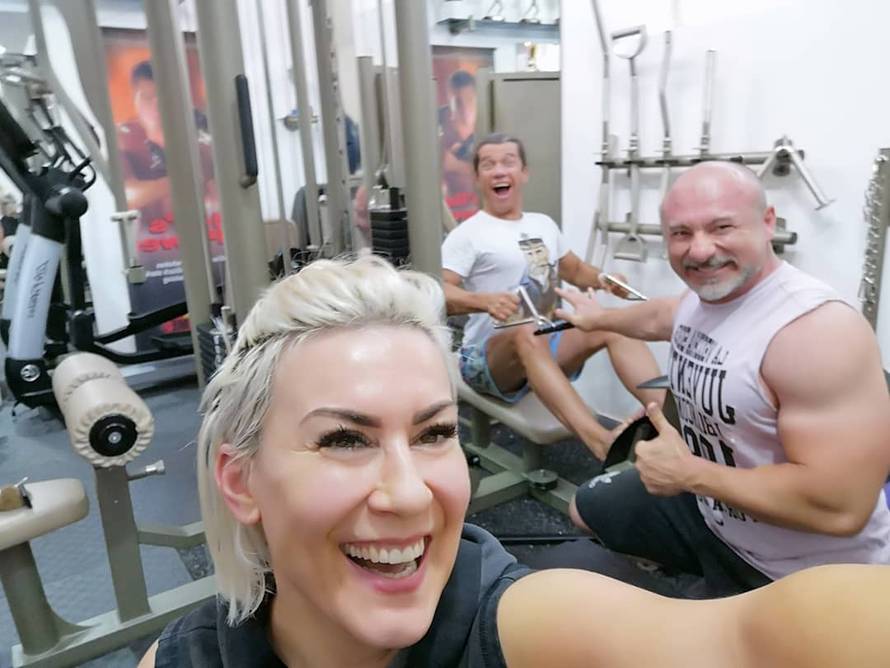 Indira objavila 20 godina staru fotku supruga s Petrekovićem