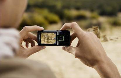 Sony mobitel s kamerom od pet megapiksela