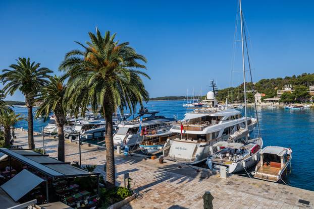 Hvar: Subotnje jutro u gradu Hvaru