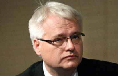 Glas Koncila: Josipovića podupiru tajni centri moći