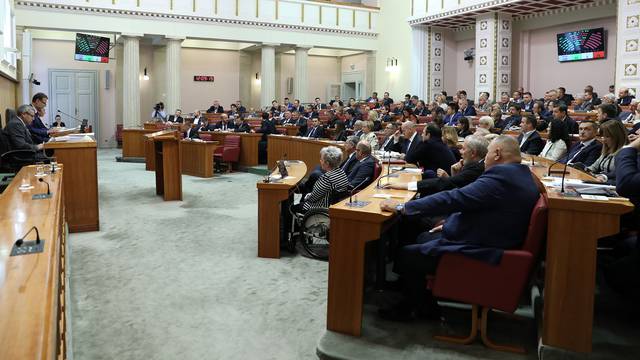 Zagreb: Sabor odbacio prijedlog oporbe za opoziv ministra KujundÅ¾iÄa