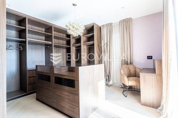 FOTO Vila Duje Ćalete-Cara i dalje na prodaju. Pogledajte kako izgleda, pršti od luksuza