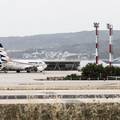 Avion iz Praga hitno prizemljili u Splitu zbog dojave o bombi. Policija: 'Dojava nije potvrđena'