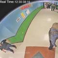 VIDEO Masakr u Teksasu: Dok je napadač ubijao djecu u školi, policajci su - dezinficirali ruke!