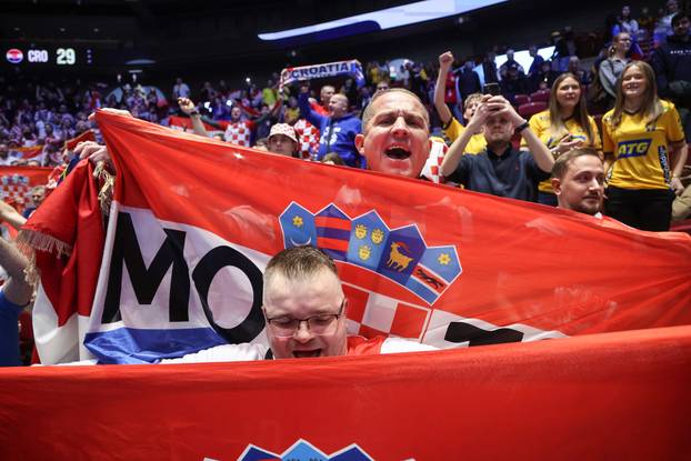 Malmo: Navijači na tribinama prije utakmice Hrvatske protiv Slovenije u drugom krugu EHF Europskog prvenstva