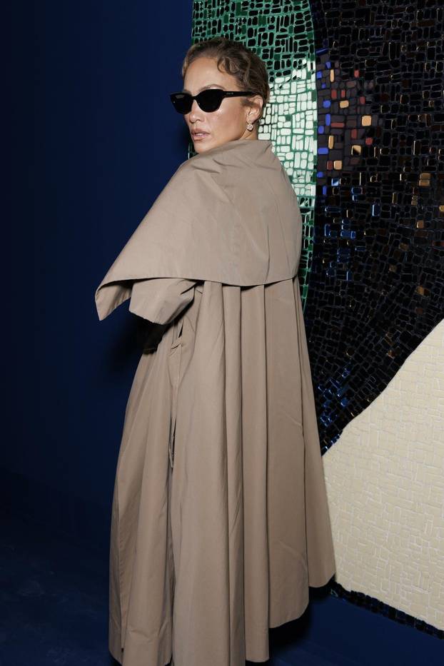 Jennifer Lopez attends CHRISTIAN DIOR Haute Couture Fall/Winter 2024-2025 Runway during Paris Haute Couture Fashion Week on June 2024 - Paris, France 24/06/2024