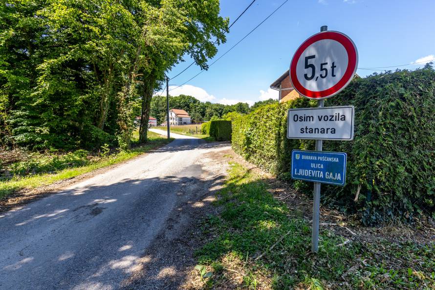 Ilegalno odlagalište otpada u Dubravi Pušćanskoj