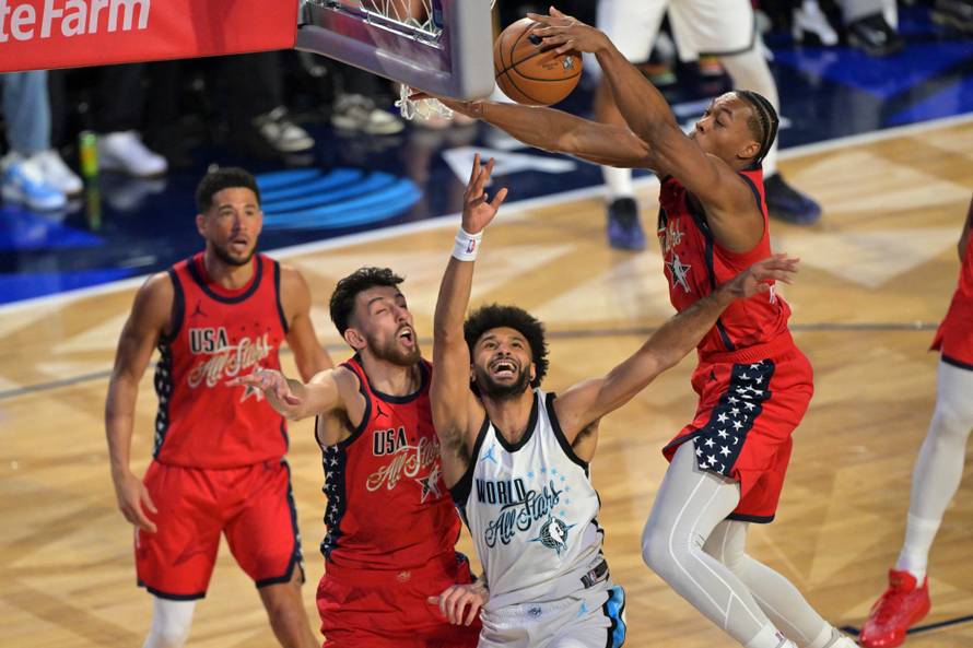 VIDEO Jokić ostao kratak u LA-u, suigrač promašio produžetak