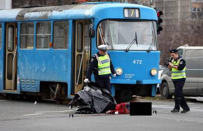 Starac neoprezno prelazio prugu pa ga ubio tramvaj 