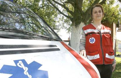 Ivana (24) je jedina žena za volanom Hitne pomoći