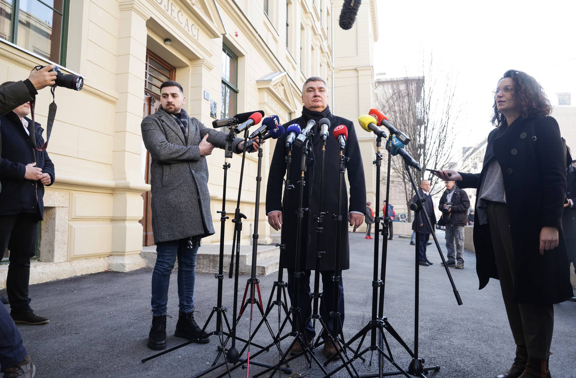 Zagreb: Aktualni predsjednik Zoran Milanović glasovao na predsjedničkim izborima