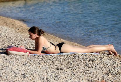 More u Primoštenu još je uvijek ugodno za kupanje