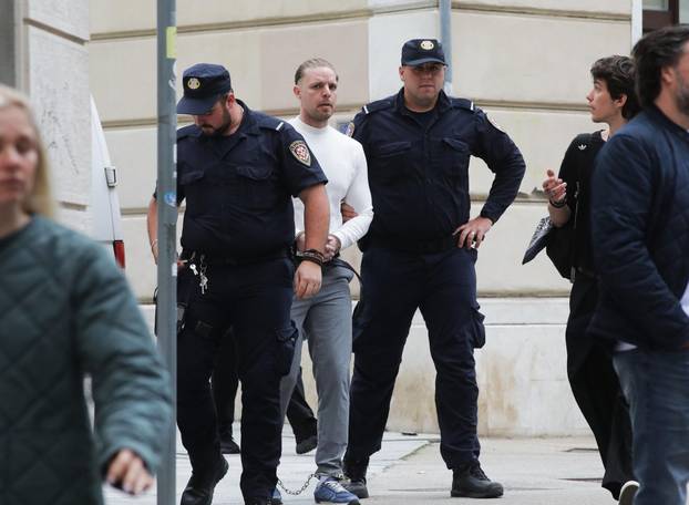 Rijeka: Robert DiCaprio u pratnji policije dolazi na USKOK