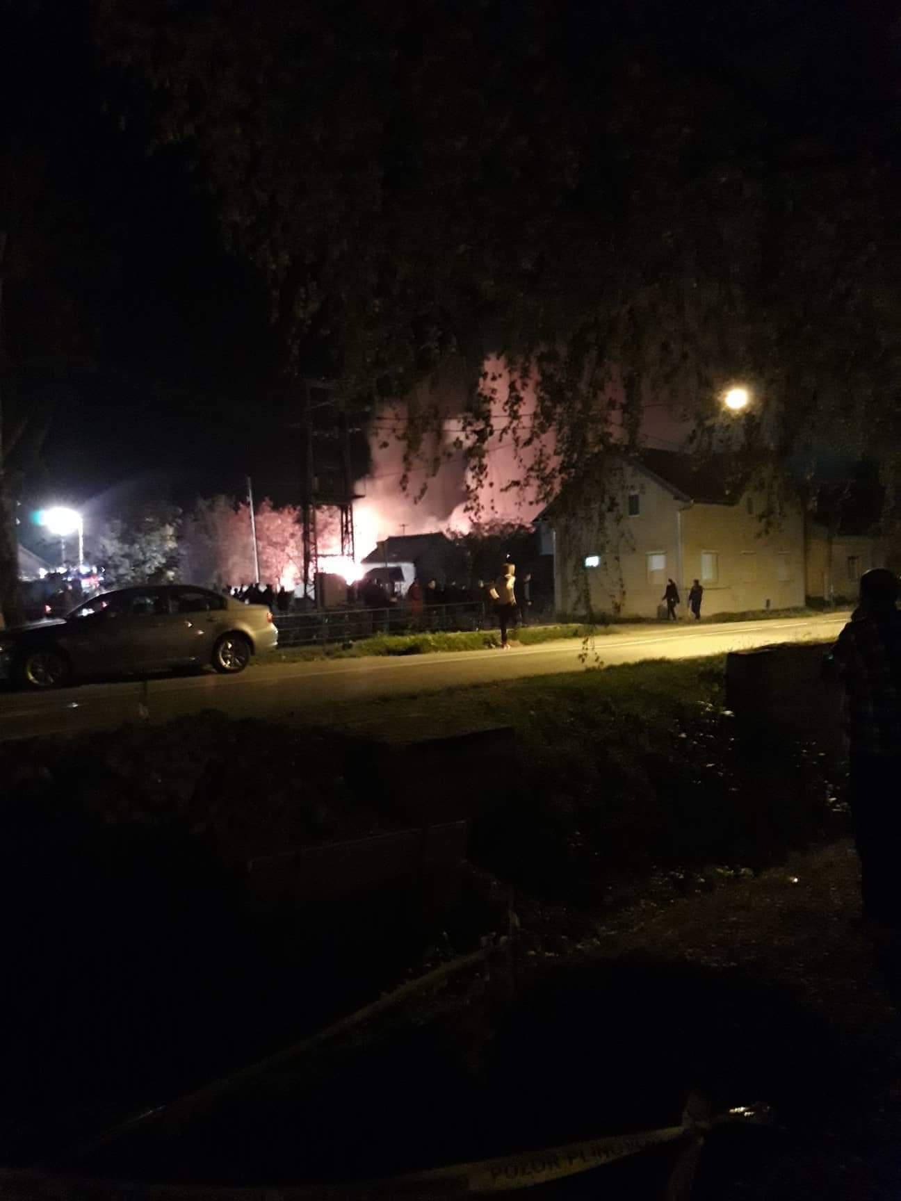 Gori kraj Osijeka: Zapalila se štala, životinje su u opasnosti