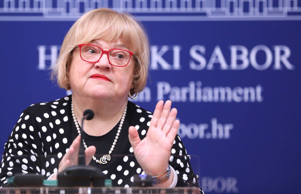 'Sredstva potrebna za roditelje njegovatelje tek su malo veća od štete na županovom autu'