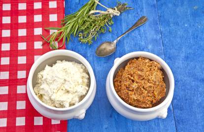 10 odličnih ideja kako poslužiti sir i vrhnje za Uskrs: Sa slanim srdelama, biljem, maslinama...