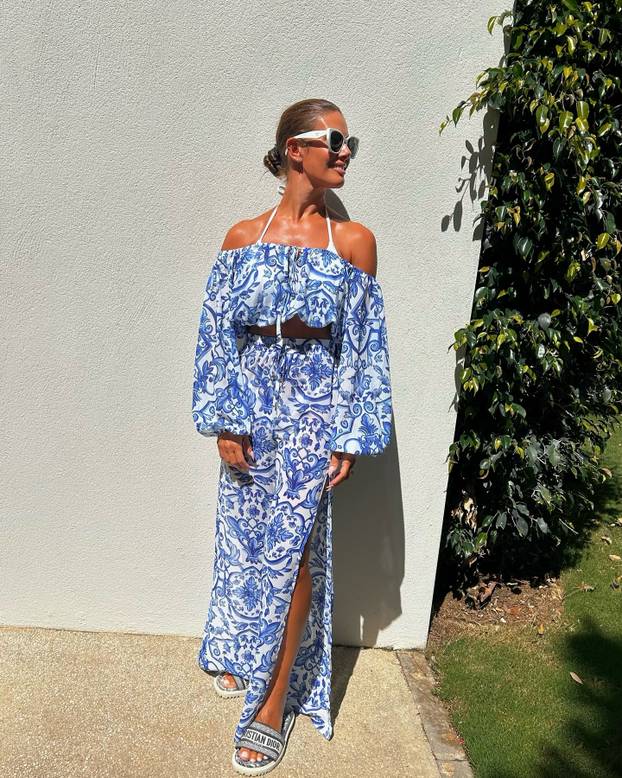 FOTO 'Kraljica sponzoruša' fotkala se potpuno gola: 'Ti si majka, razmisli o svojoj obitelji'