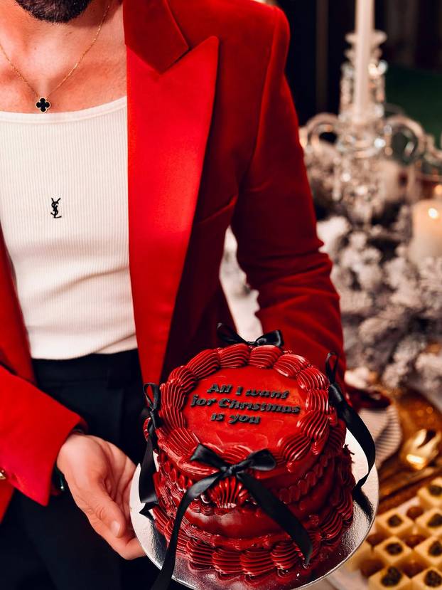 FOTO Marko Grubnić odškrinuo vrata svog luksuznog doma i pokazao kako on slavi Božić