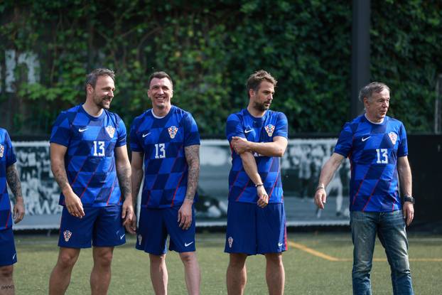 Zagreb: Revijalna utakmica legendi Dinama i hrvatske nogometne reprezentacije u čast Nikole Pokrivača