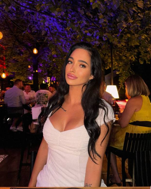 FOTO Ljepotice u zavadi: Ovo su vruća izdanja 'Savršenih' koje se prozivaju na mrežama...