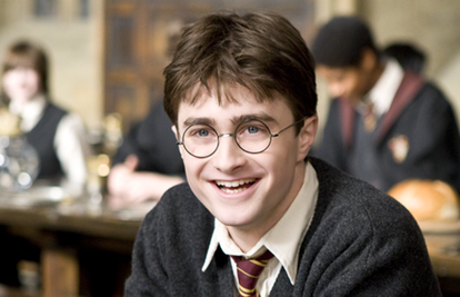 HBO je potvrdio da stiže serija o Harryju Potteru, a J.K. Rowling će biti izvršna producentica