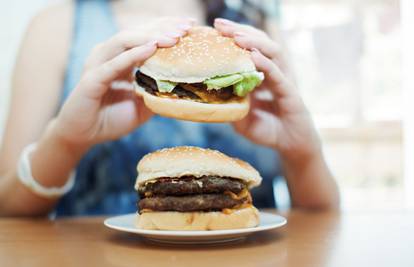 Evo što se događa vašem tijelu kada jedete 'fast food' 