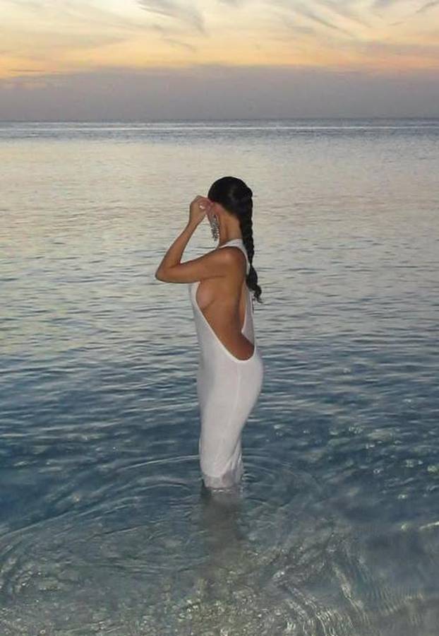 FOTO Ove slavne dame vole biti u 'golim' haljinama: Neke ispod ne nose ni grudnjak ni gaćice...