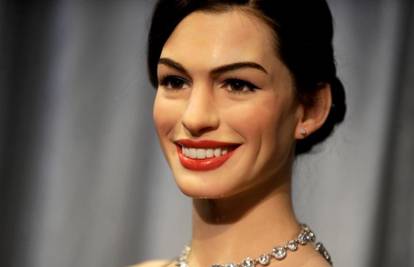 Anne Hathaway posvojit će dijete, sredila je sve papire