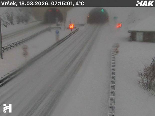 FOTO Snijeg pao na Sljemenu, zatrpana i A6, šleperi ne smiju prema Istri, pogledajte snimke