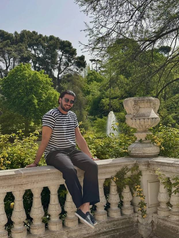 FOTO Pala pusa, a sad ruke ne puštaju! Savršeni Šime i Maja u romantičnoj šetnji Madridom