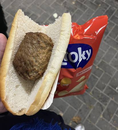 FOTO Što se jede na stadionima diljem svijeta? U Njemačkoj su u ponudi krumpirići s Nutellom...