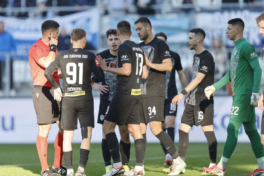 Osijek i Vukovar 1991 sastali se u 24. kolu SuperSport HNL-a.