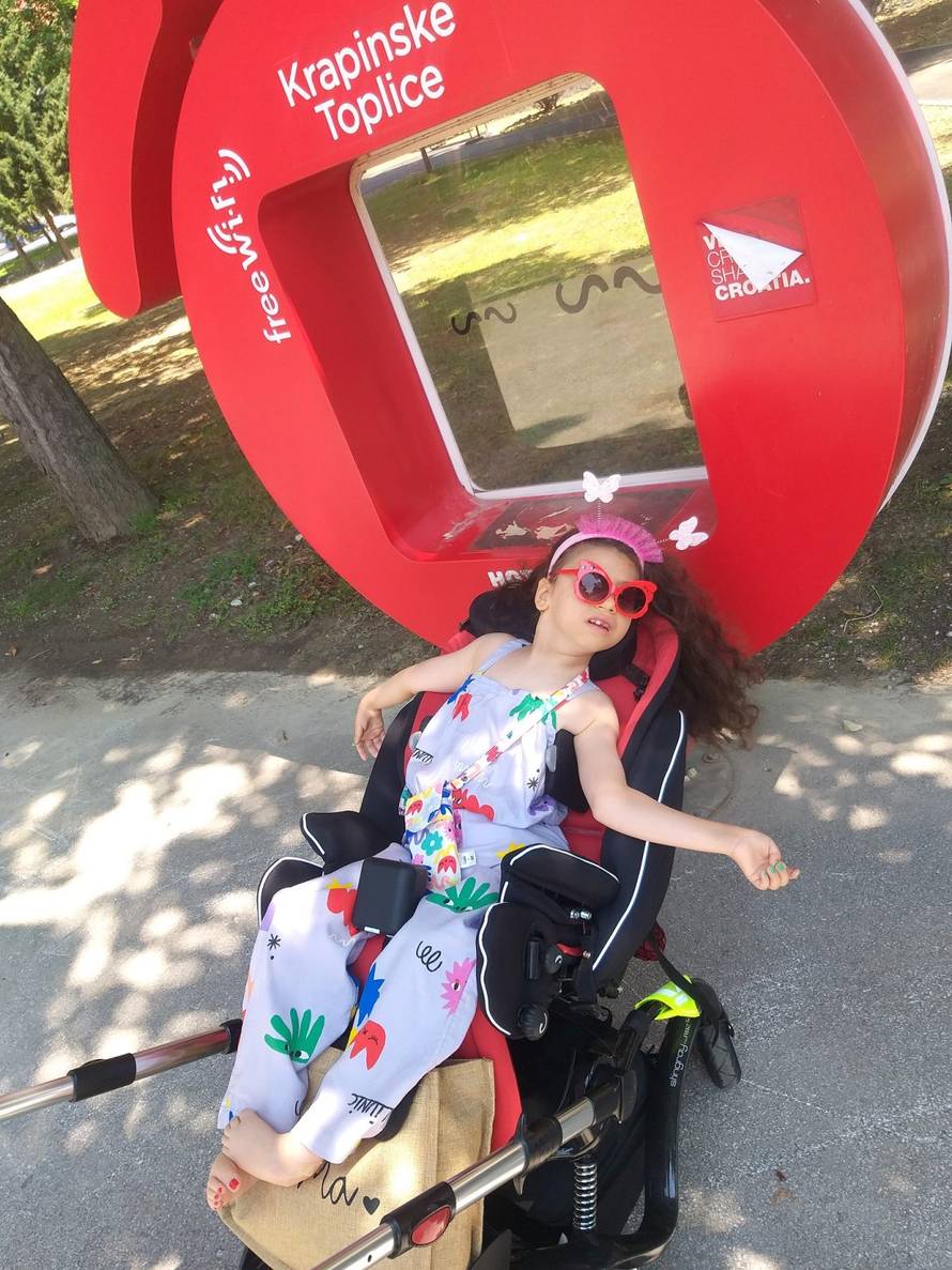 Reanimirali su je 20 minuta na porodu i dali tri posto šanse za život: 'Mia slavi 9. rođendan!'