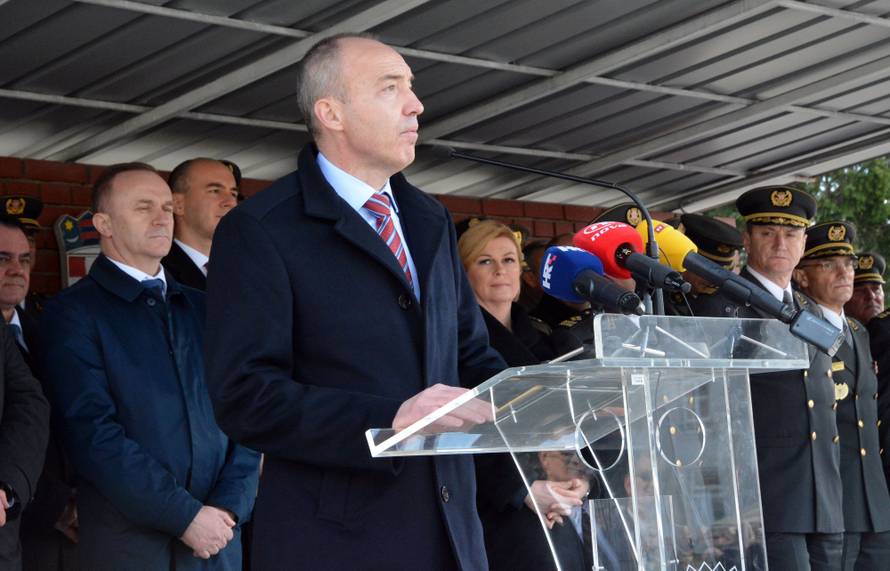 Kolinda dobrovoljcima: 'Vi ste nasljednici hrvatskih branitelja'