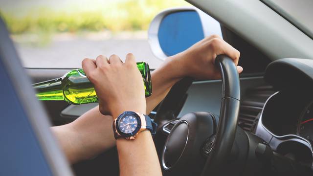 Vozite li nakon što popijete ili ste odgovorni po tom pitanju?