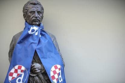 Zagreb: Ljudevit Gaj s Dinamovim šalom navija za današnji uspjeh Dinama