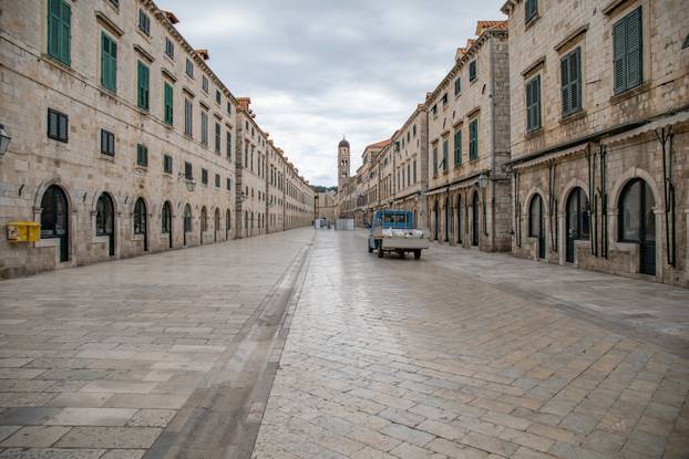 Prazne ulice Dubrovnika usljed epidemije koronavirusa