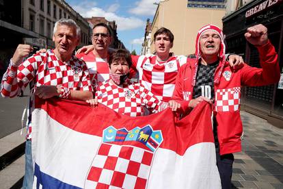 UEFA Europsko prvenstvo 2020, navijači u šetnji gradom prije utakmice Hrvatska - Češka