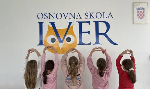 Kao nekad: U ovoj &scaron;koli imaju Zadrugu, djeca ru&ccaron;no razvla&ccaron;e &scaron;trudle i organiziraju sajam