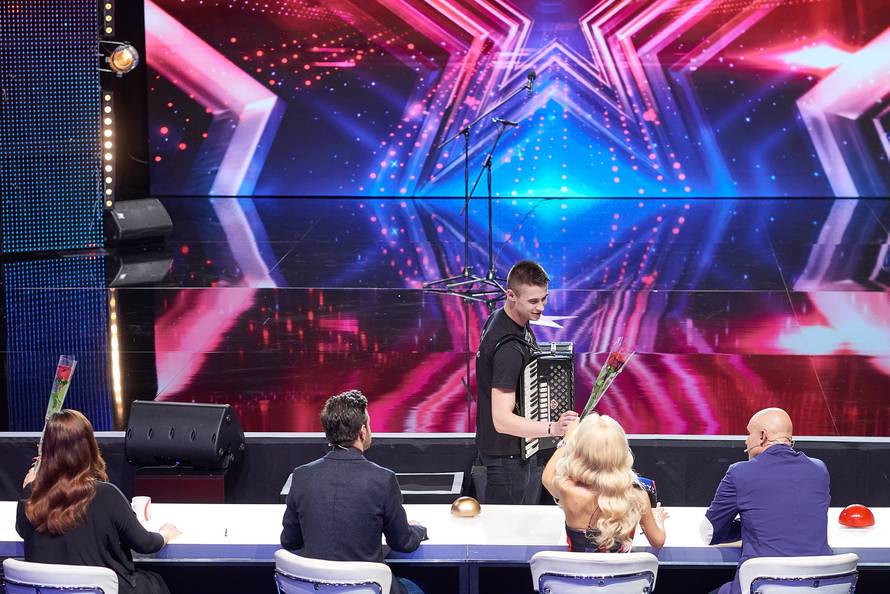 Peti zlatni gumb: Plesna grupa 'Dance Queen' ide u polufinale