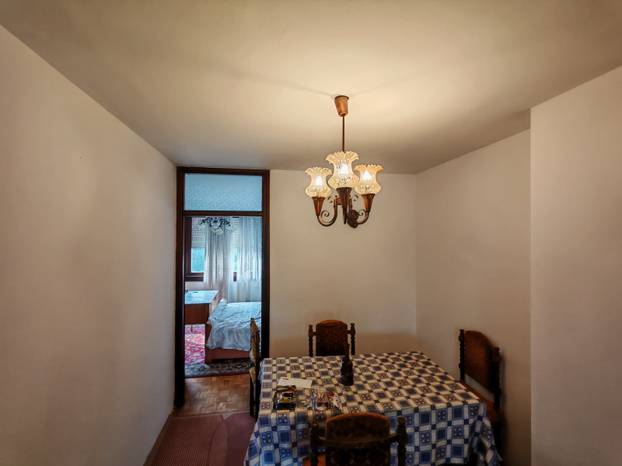 FOTO Ovaj dvosobni stan u Novom Zagrebu prodaju za 175 tisuća eura. Previše? Zavirite...